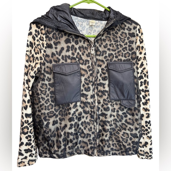 Leopard Print Jacket with Chiffon overlay and Black Accents Medium - Picture 1 of 5